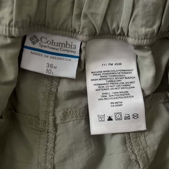 SOLD DO NOT BUY Men’s Columbia Cargo Shorts Bundle Khaki 36W 10L Dark Gray L 12L - Picture 4 of 9